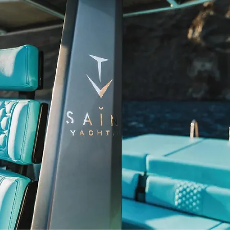 Santorini Private Tour - Sunny Zeus *