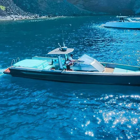 Santorini Private Tour - Sunny Zeus