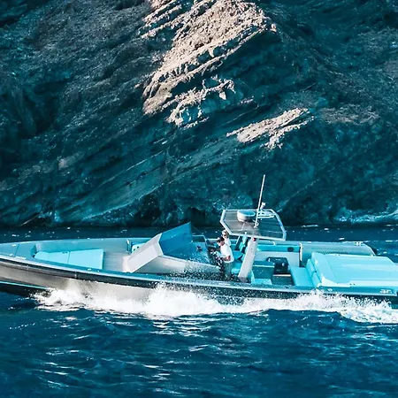 Santorini Private Tour - Sunny Zeus 보트호텔 이아